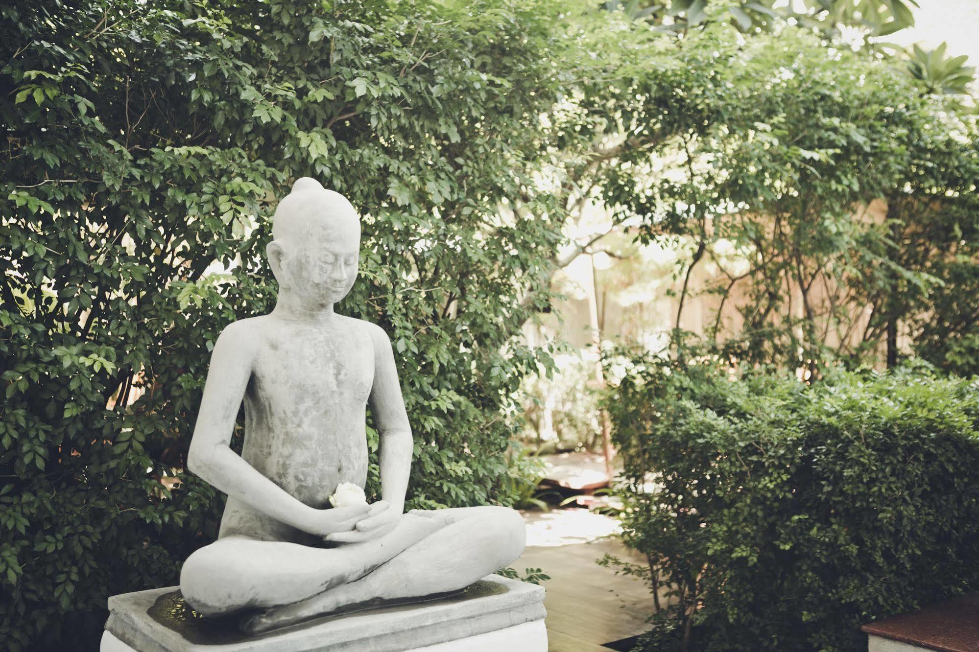 White Mansion 白色公馆 Hotel Phnom Penh Luaran gambar